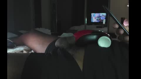 Snapshot of uniballboy chatting on 02/26/25, 08:04 Uni Ball online show from 02/26/25, 08:04