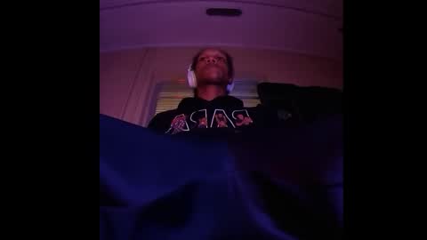 Snapshot of uniballboy chatting on 02/09/26, 02:37 Uni Ball online show from 02/09/26, 02:37