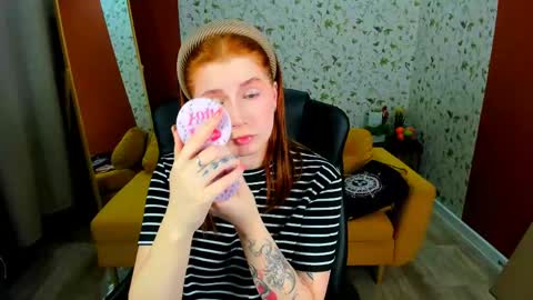 Call me Mira  thumbs up its make me happy online show from 04/25/26, 08:39