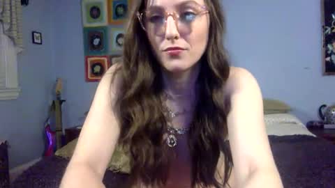 Lola Moonstone online show from 01/18/26, 04:49