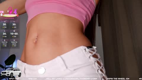 Snapshot of unicorngirl25 chatting on 09/15/25, 08:36 unicorngirl25 online show from 09/15/25, 08:36