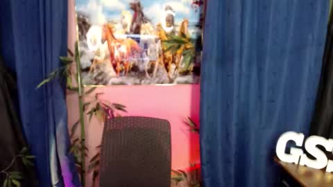 unknown_trans18 online show from 10/20/25, 12:44