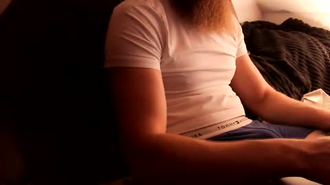 Snapshot of unknownbeard89 chatting on 02/21/25, 10:17 unknownbeard89 online show from 02/21/25, 10:17