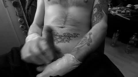 unlitimnaughty_ online show from 09/25/25, 01:53