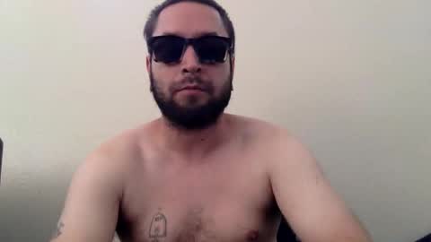 Snapshot of unluckyheroin187 chatting on 10/17/25, 11:07 sexy leonardo online show from 10/17/25, 11:07