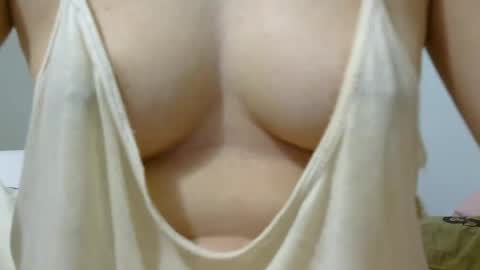 Snapshot of unpenetrated chatting on 06/04/26, 12:00 unny online show from 06/04/26, 12:00