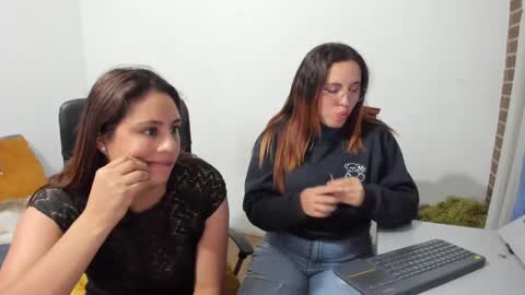 Kary and jhoa online show from 02/21/25, 03:23