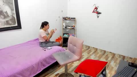 Kary and jhoa online show from 01/17/26, 07:50