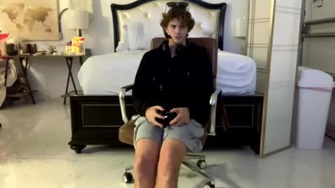 Snapshot of unverifiedbwc chatting on 02/09/25, 12:39 Stepbro online show from 02/09/25, 12:39