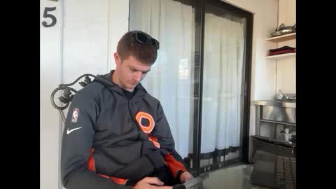 Snapshot of unverifiedbwc chatting on 03/03/25, 02:15 Stepbro online show from 03/03/25, 02:15