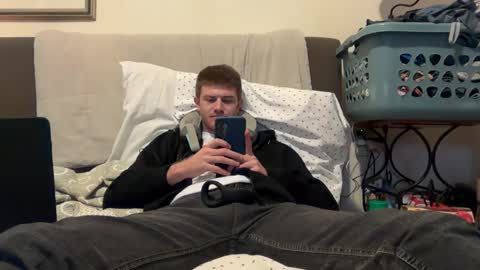 Snapshot of unverifiedbwc chatting on 03/08/25, 01:36 Stepbro online show from 03/08/25, 01:36