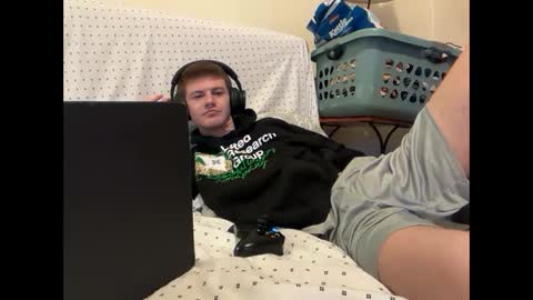 Snapshot of unverifiedbwc chatting on 03/12/25, 06:18 Stepbro online show from 03/12/25, 06:18