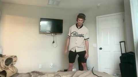 Snapshot of unverifiedbwc chatting on 09/17/25, 08:10 Stepbro online show from 09/17/25, 08:10