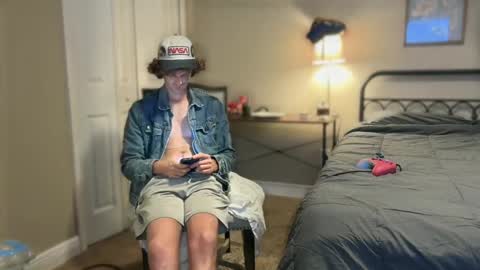 Snapshot of unverifiedbwc chatting on 10/12/25, 12:20 Stepbro online show from 10/12/25, 12:20