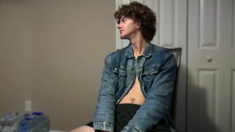 Snapshot of unverifiedbwc chatting on 10/16/25, 06:58 Stepbro online show from 10/16/25, 06:58