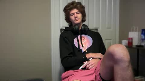 Snapshot of unverifiedbwc chatting on 10/25/25, 10:01 Stepbro online show from 10/25/25, 10:01