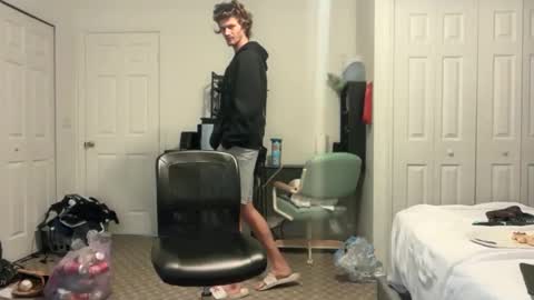 Snapshot of unverifiedbwc chatting on 11/13/25, 12:04 Stepbro online show from 11/13/25, 12:04