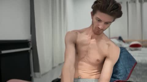 Snapshot of unverifiedbwc chatting on 12/16/25, 02:05 Stepbro online show from 12/16/25, 02:05