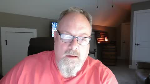 Snapshot of up2later chatting on 01/16/25, 04:49 up2later online show from 01/16/25, 04:49