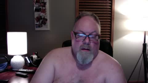 Snapshot of up2later chatting on 02/03/25, 04:46 up2later online show from 02/03/25, 04:46