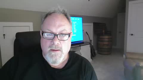 Snapshot of up2later chatting on 01/09/26, 04:59 up2later online show from 01/09/26, 04:59