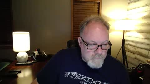 Snapshot of up2later chatting on 02/05/26, 03:55 up2later online show from 02/05/26, 03:55