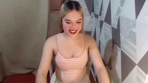 Snapshot of ur_anarosesexdoll chatting on 02/18/26, 09:22 anarose online show from 02/18/26, 09:22