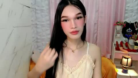 ur_asianbabexxx online show from 11/28/25, 09:34