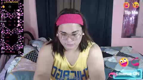 Snapshot of ur_baby_rebbecca chatting on 03/09/25, 11:35 SINGLE online show from 03/09/25, 11:35