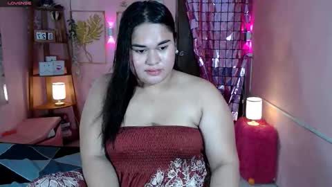 Snapshot of ur_baby_rebbecca chatting on 09/27/25, 12:48 SINGLE online show from 09/27/25, 12:48