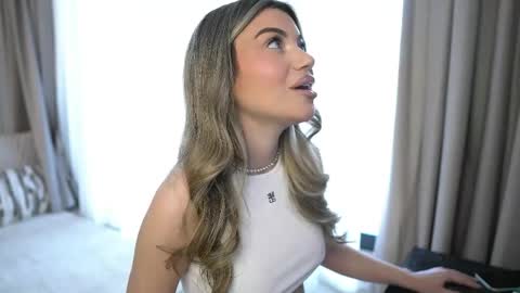 Ivy online show from 04/17/26, 01:47