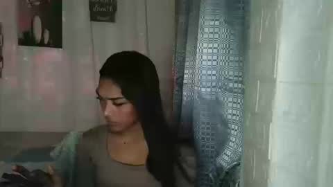 ur_dazzlingmorenaxx online show from 12/17/25, 09:26