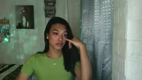 ur_dazzlingmorenaxx online show from 01/08/26, 03:20