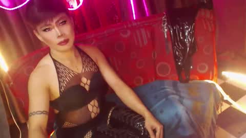 MISS ANNA online show from 02/05/26, 08:41