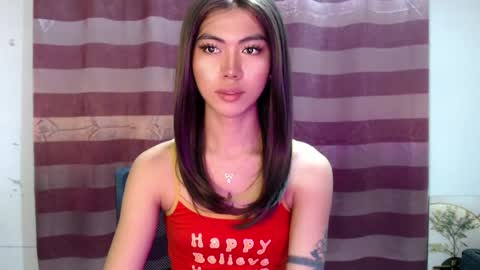 Snapshot of ur_extra_petite chatting on 06/23/26, 10:57 online show from 06/23/26, 10:57