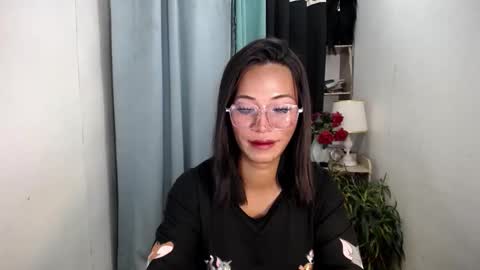 ur_hottest_girl online show from 01/06/26, 04:00