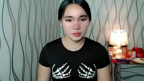 QUEENSY online show from 11/10/25, 06:29