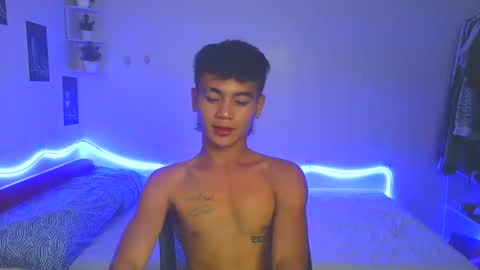 Snapshot of ur_naughtyboy_raphael chatting on 09/24/25, 08:50 ur_naughtyboy_raphael online show from 09/24/25, 08:50