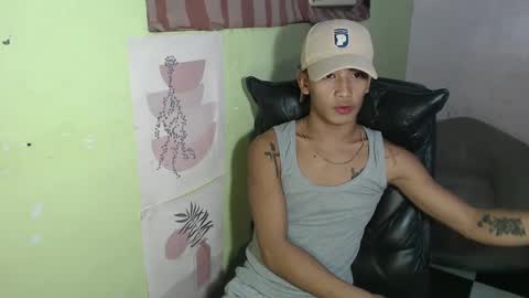 Snapshot of ur_raffy chatting on 02/15/25, 10:55 ur_raffy online show from 02/15/25, 10:55