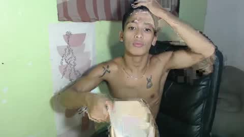 Snapshot of ur_raffy chatting on 02/17/25, 04:20 ur_raffy online show from 02/17/25, 04:20