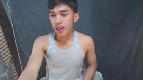 ur_shan21 online show from 09/25/25, 06:44