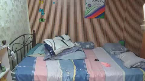 ur_shan21 online show from 10/06/25, 09:56