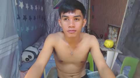 ur_shan21 online show from 11/13/25, 06:29