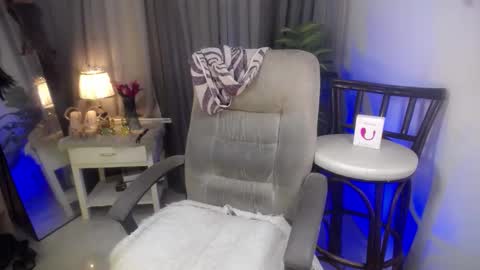 Snapshot of ur_sweet_atarah18 chatting on 09/29/25, 07:02 Atarah online show from 09/29/25, 07:02