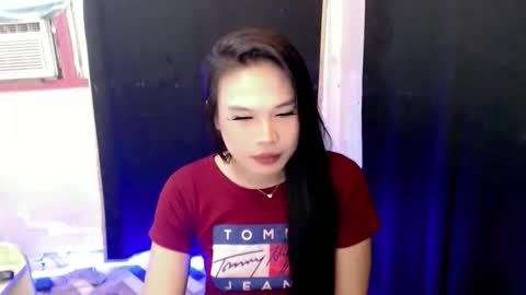 Snapshot of ur_ugly_princess chatting on 12/05/25, 12:08 chesca online show from 12/05/25, 12:08