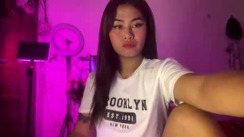 HelloIm  Girly online show from 04/07/26, 10:42