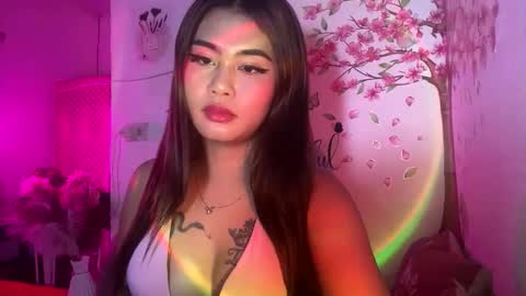 HelloIm  Girly online show from 04/25/26, 07:55