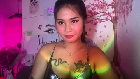 HelloIm  Girly online show from 04/26/26, 08:17