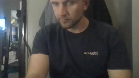 ur_zaddy4now online show from 04/21/26, 02:15