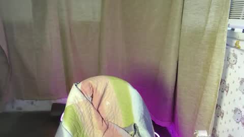 Snapshot of urasian_crisa chatting on 09/30/25, 01:21 urasian_crisa online show from 09/30/25, 01:21